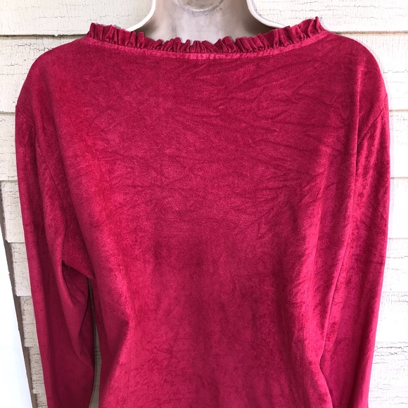 THE LAST BES PLACE soft ruffled/pleated button top - Picture 4 of 6